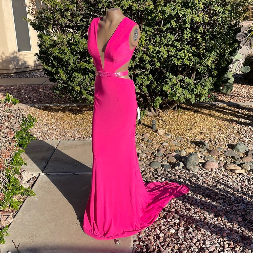 Sherri Hill Fuchsia beaded train size 0 formal dress prom pageant dress